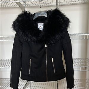 Elegant Black Fur-Trimmed Women's Jacket